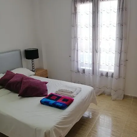 El Toro Castillo Villa